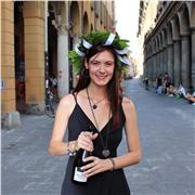 Laureata in Italianistica con 110, sono disponibile per lezioni private in latino, italiano e storia